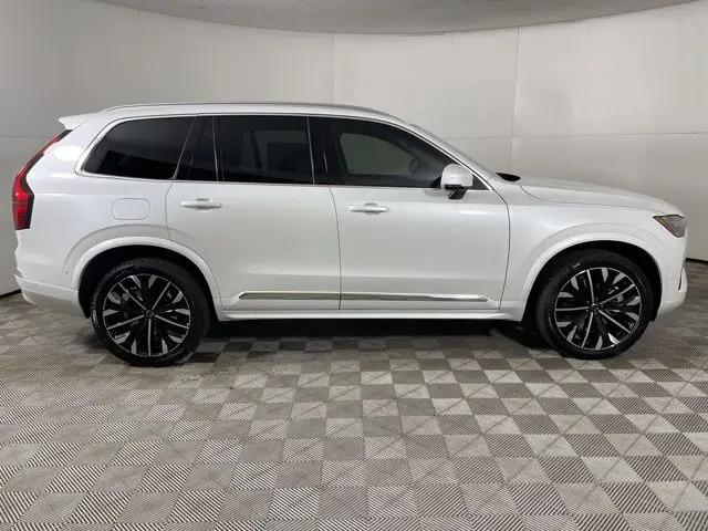 2025 Volvo XC90 Plug-In Hybrid T8 Plus 6-Seater