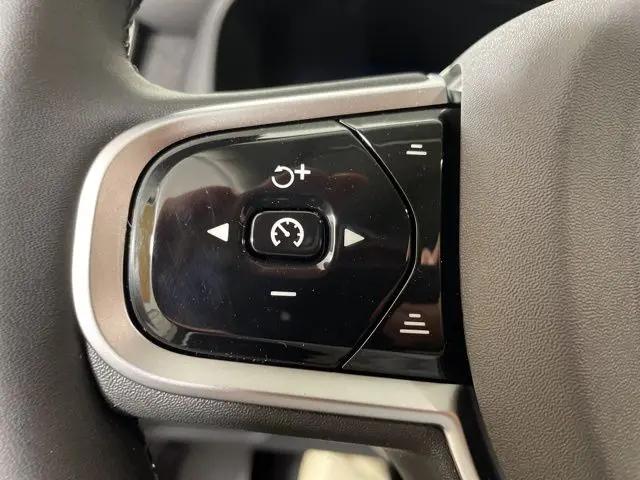 2025 Volvo XC90 Plug-In Hybrid T8 Plus 6-Seater