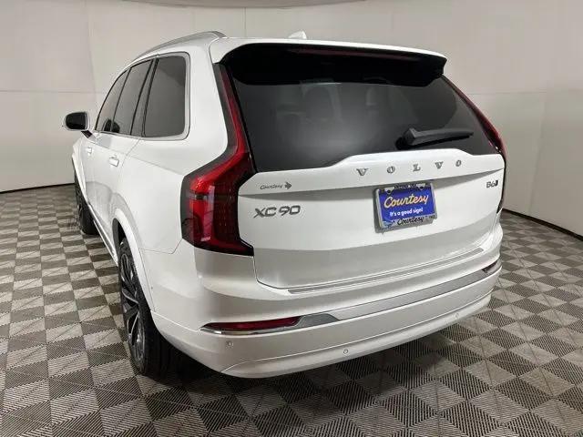 2025 Volvo XC90 B6 Plus 7-Seater