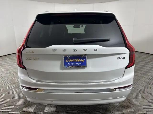 2025 Volvo XC90 B6 Plus 7-Seater