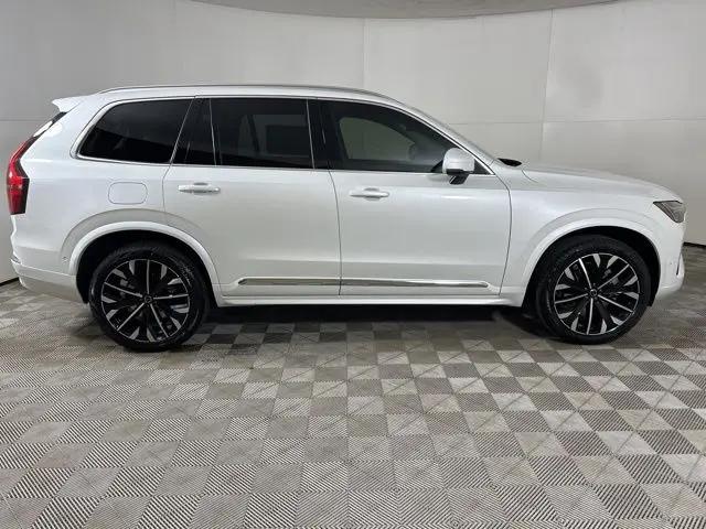 2025 Volvo XC90 B6 Plus 7-Seater