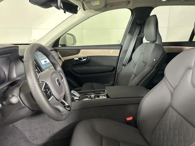 2025 Volvo XC90 B6 Plus 7-Seater