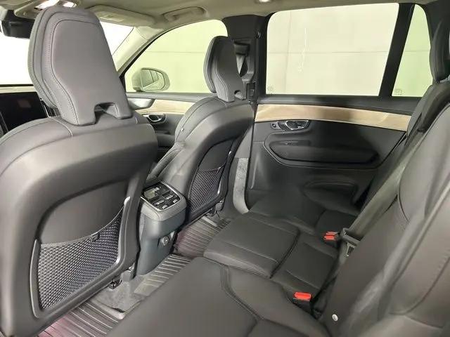 2025 Volvo XC90 B6 Plus 7-Seater