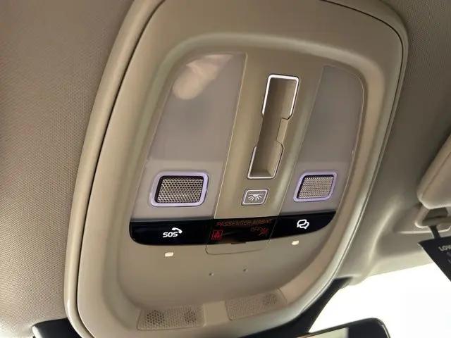 2025 Volvo XC90 B6 Plus 7-Seater