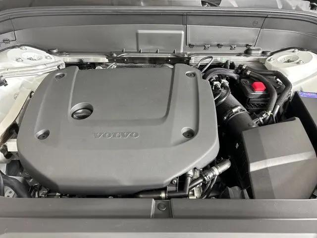 2025 Volvo XC90 B6 Plus 7-Seater