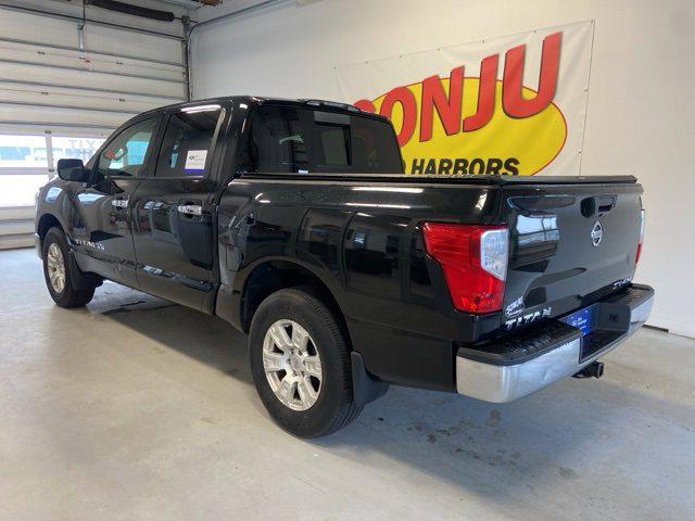 2018 Nissan Titan Unknown
