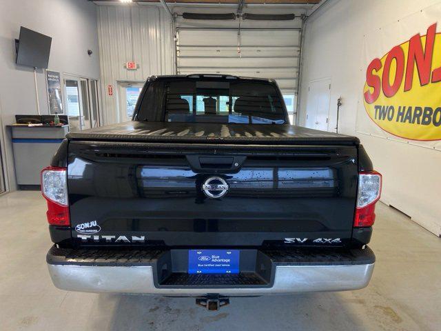 2018 Nissan Titan Unknown