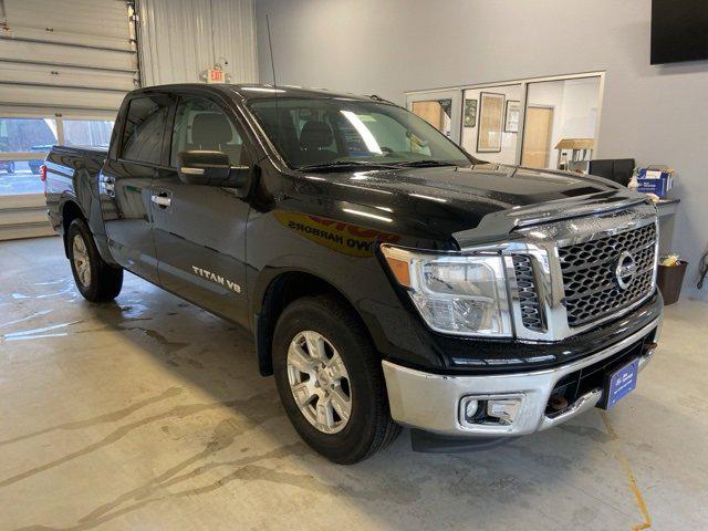 2018 Nissan Titan Unknown