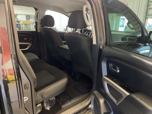 2018 Nissan Titan Unknown
