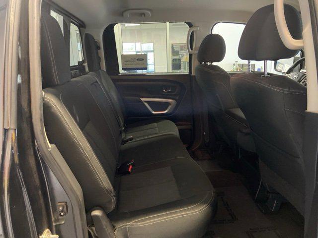 2018 Nissan Titan Unknown