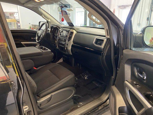 2018 Nissan Titan Unknown