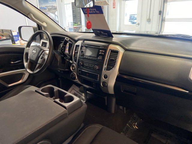 2018 Nissan Titan Unknown