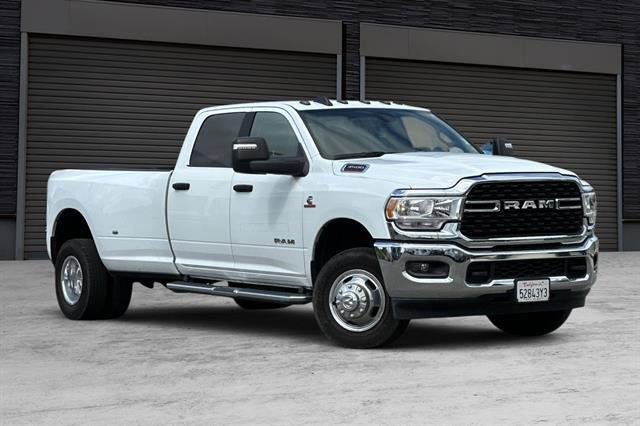 2024 RAM 3500 Big Horn Crew Cab 4x4 8 Box