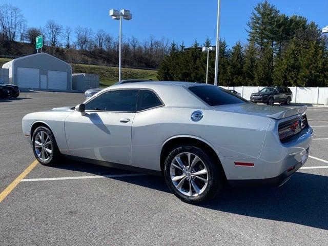 2020 Dodge Challenger SXT AWD