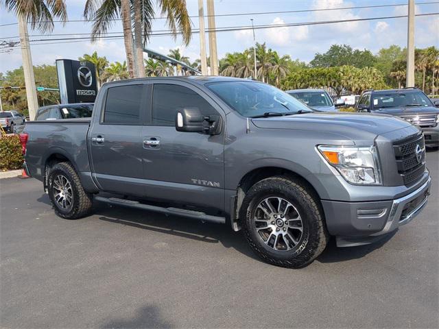 2021 Nissan TITAN Crew Cab SV 4x4