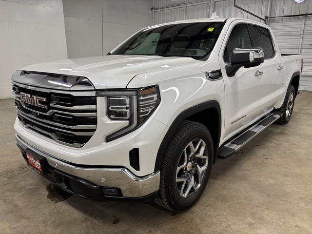 2024 GMC Sierra 1500 2WD Crew Cab Short Box SLT