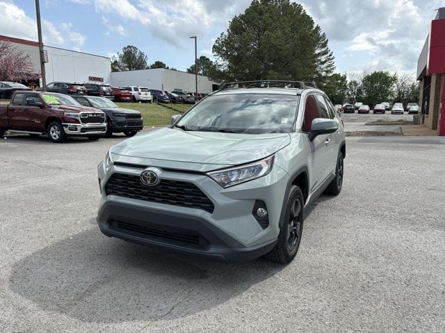 2020 Toyota RAV4 XLE
