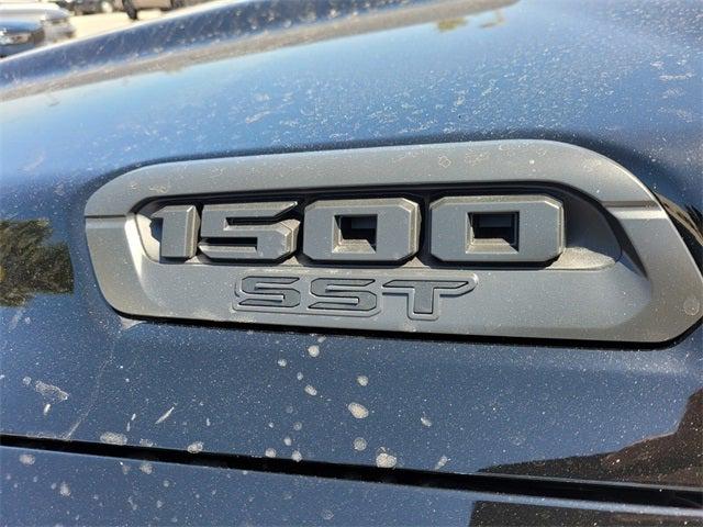 2025 RAM Ram 1500 RAM 1500 TRADESMAN QUAD CAB 4X2 64 BOX