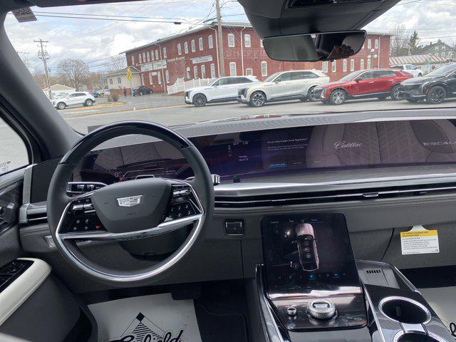 2025 Cadillac Escalade Luxury 1