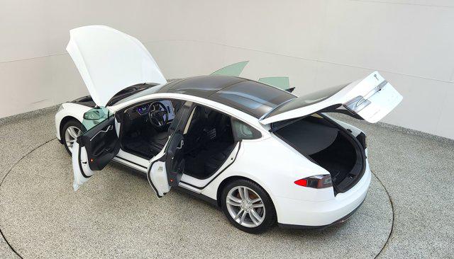 2013 Tesla Model S 4dr Sdn