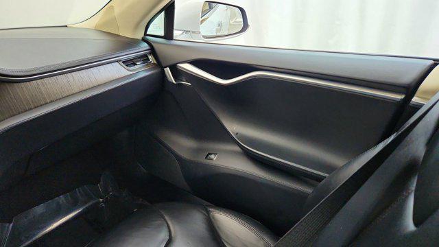2013 Tesla Model S 4dr Sdn