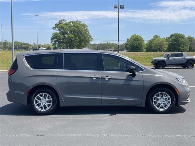 2025 Chrysler Pacifica PACIFICA SELECT
