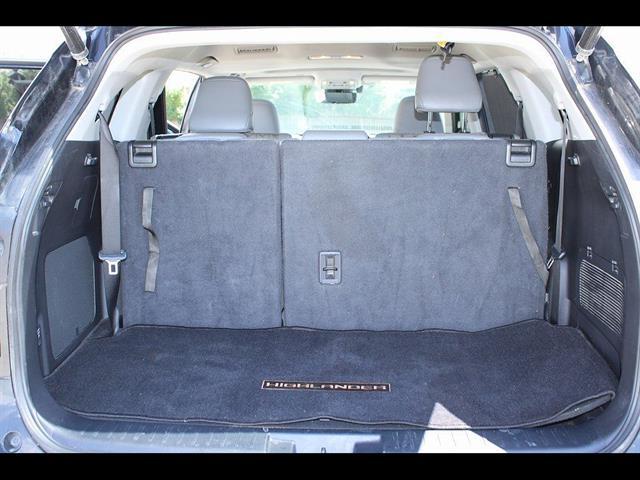 2023 Toyota Highlander Hybrid XLE Bronze