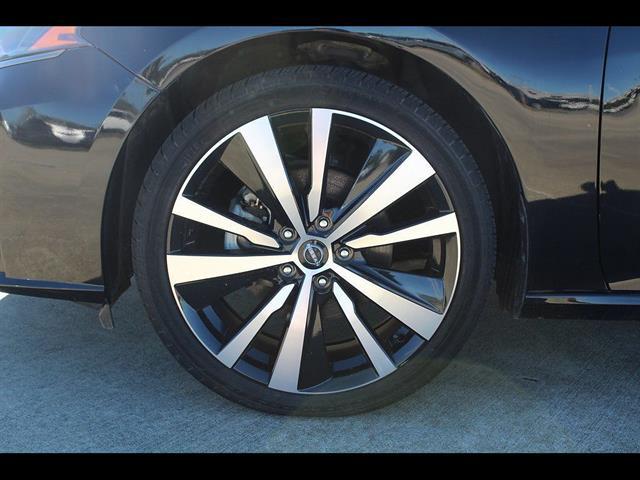 2023 Nissan Altima SR FWD