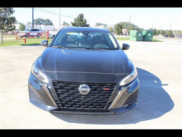 2023 Nissan Altima SR FWD
