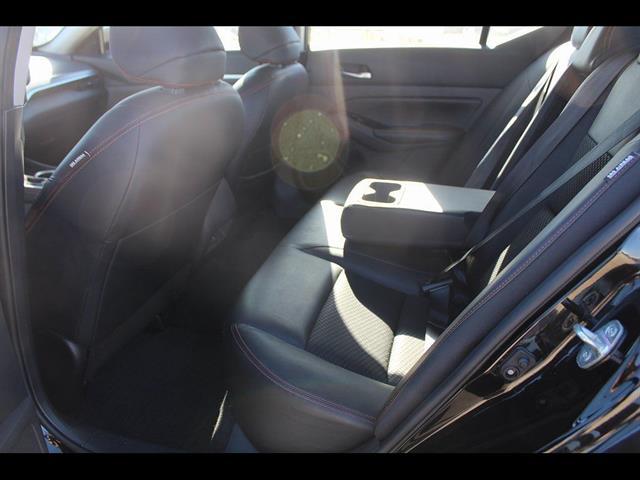 2023 Nissan Altima SR FWD