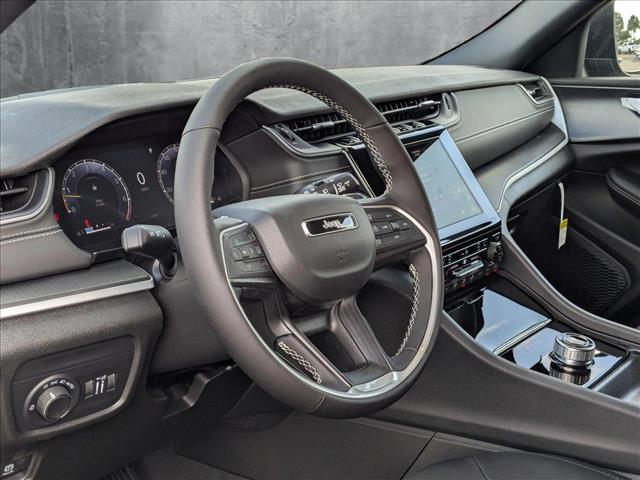 2025 Jeep Grand Cherokee GRAND CHEROKEE L LAREDO 4X2