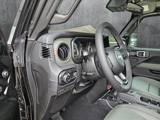 2025 Jeep Gladiator GLADIATOR MOJAVE 4X4