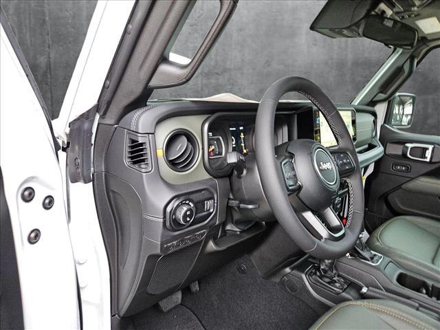 2025 Jeep Gladiator GLADIATOR MOJAVE 4X4