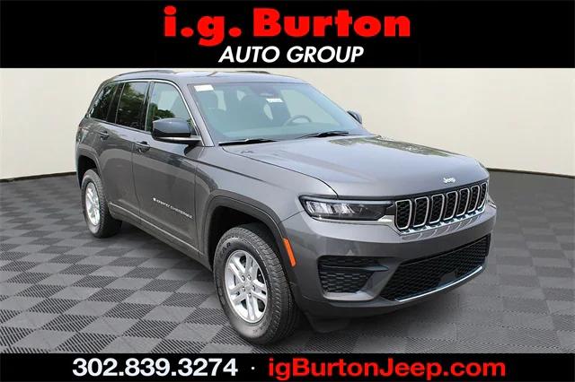 2025 Jeep Grand Cherokee GRAND CHEROKEE LAREDO 4X4