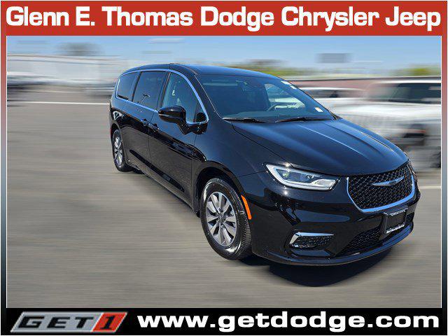 2025 Chrysler Pacifica Hybrid PACIFICA PLUG-IN HYBRID SELECT