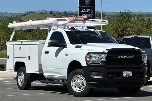 2022 RAM 2500 Tradesman Regular Cab 4x4 8 Box
