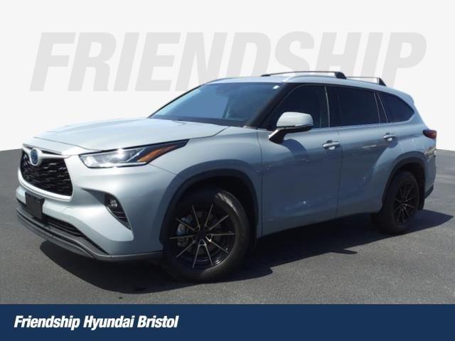 2022 Toyota Highlander Hybrid XLE Bronze Edition