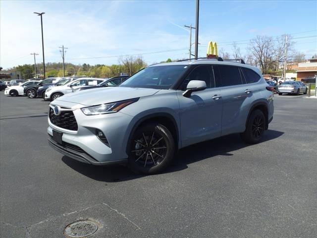 2022 Toyota Highlander Hybrid XLE Bronze Edition