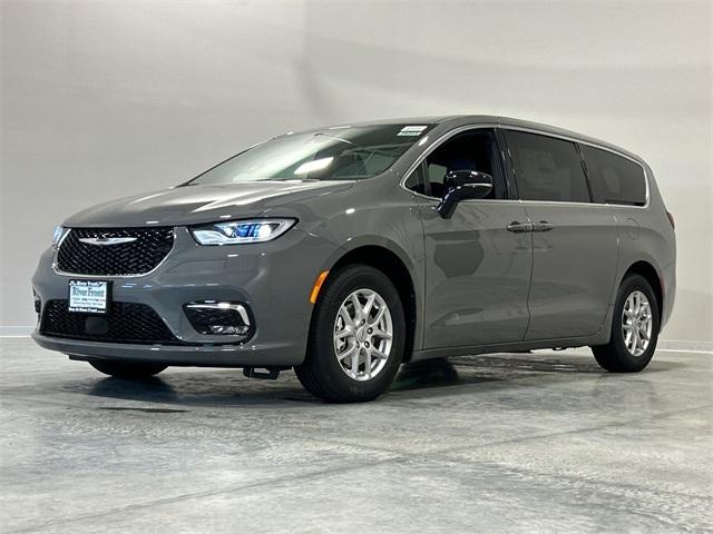 2025 Chrysler Pacifica PACIFICA SELECT