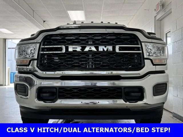 2024 RAM 3500 Tradesman Crew Cab 4x4 64 Box