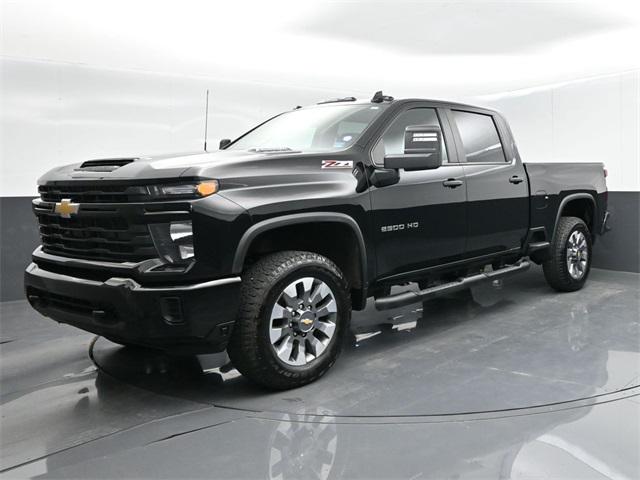 2024 Chevrolet Silverado 2500HD 4WD Crew Cab Standard Bed Custom