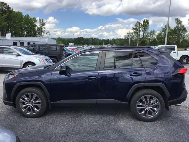 2020 Toyota RAV4 XLE Premium