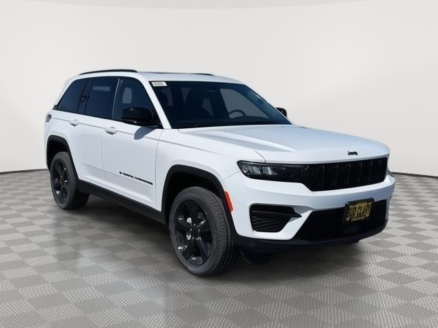 2025 Jeep Grand Cherokee Altitude X 4x4