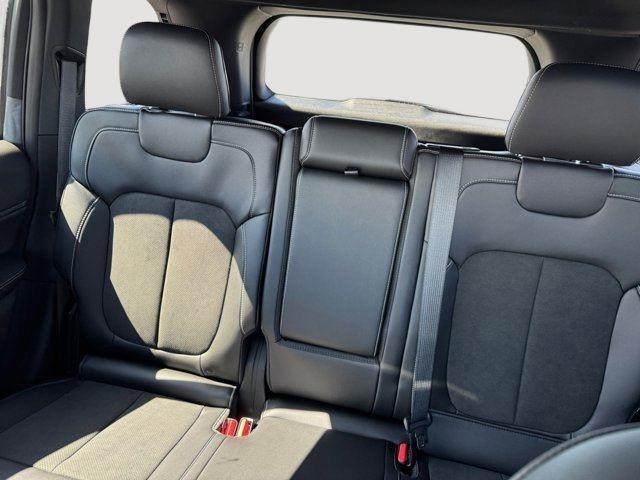 2025 Jeep Grand Cherokee Altitude X 4x4