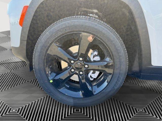2025 Jeep Grand Cherokee Altitude X 4x4