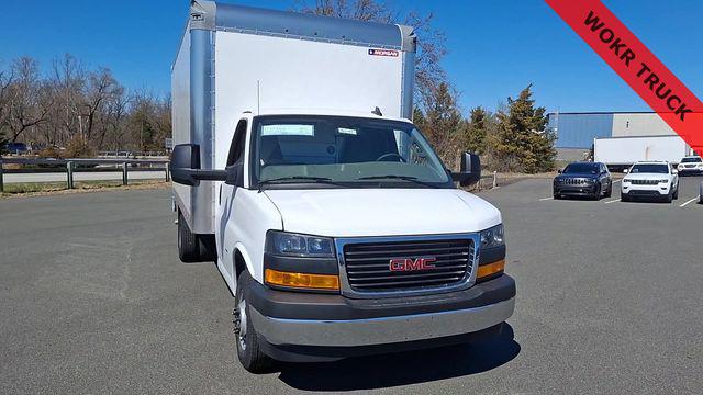 2025 GMC Savana Cutaway Work Van