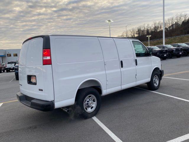 2025 Chevrolet Express Cargo Van RWD 2500 Regular Wheelbase WT