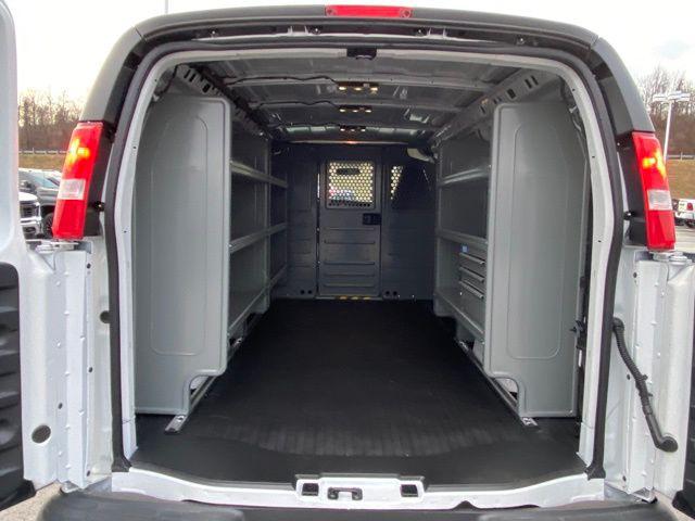 2025 Chevrolet Express Cargo Van RWD 2500 Regular Wheelbase WT