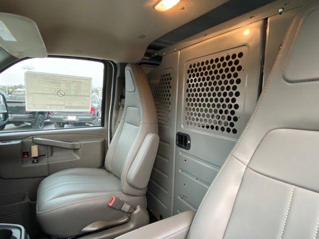 2025 Chevrolet Express Cargo Van RWD 2500 Regular Wheelbase WT