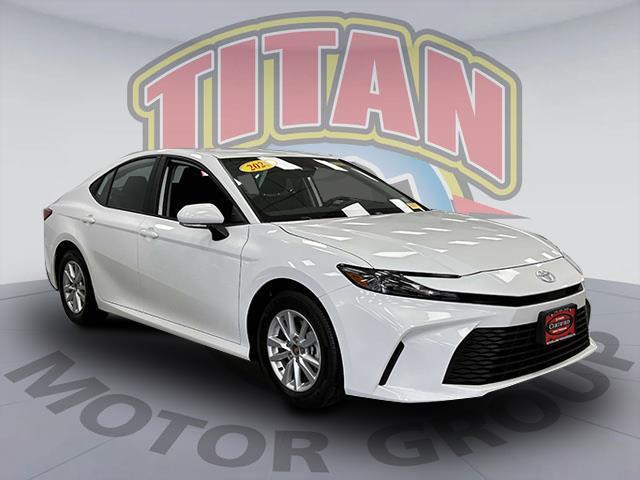 2025 Toyota Camry LE [7]